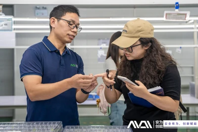 Le innovazioni delle batterie agli ioni di litio brillano