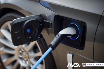 Cinque piccoli- fatti noti sull'estensione della durata della batteria al lit...