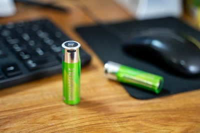 Batteria al litio 18650 da 2000 mAh