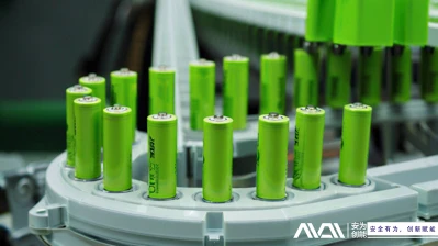 All'interno della famiglia di batterie agli ioni di litio-: lo scontro finale...